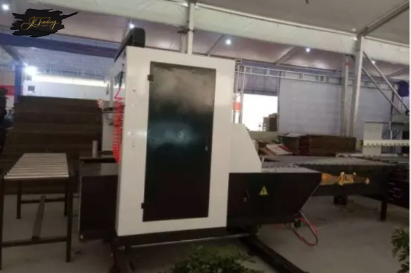Bottom folder gluing with automatic flexo printing slotting die-cutting and auto bundling machine